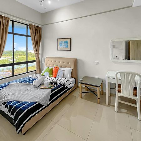 1 Bedroom Apartment, Melaka Cbd Town Center- Hosted By Private Locals Resident, Balcony With City Skyline View Or Seaview, Opposite Malls, Tv Box, 5 Minutes To Jonker Street, Malacca Εξωτερικό φωτογραφία