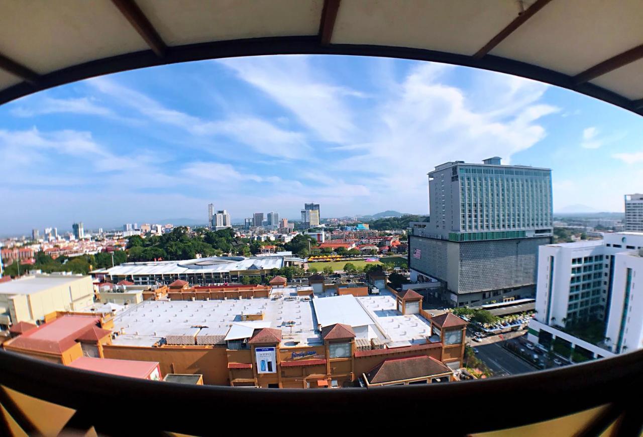 1 Bedroom Apartment, Melaka Cbd Town Center- Hosted By Private Locals Resident, Balcony With City Skyline View Or Seaview, Opposite Malls, Tv Box, 5 Minutes To Jonker Street, Malacca Εξωτερικό φωτογραφία