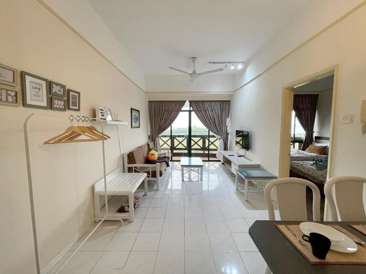 1 Bedroom Apartment, Melaka Cbd Town Center- Hosted By Private Locals Resident, Balcony With City Skyline View Or Seaview, Opposite Malls, Tv Box, 5 Minutes To Jonker Street, Malacca Εξωτερικό φωτογραφία