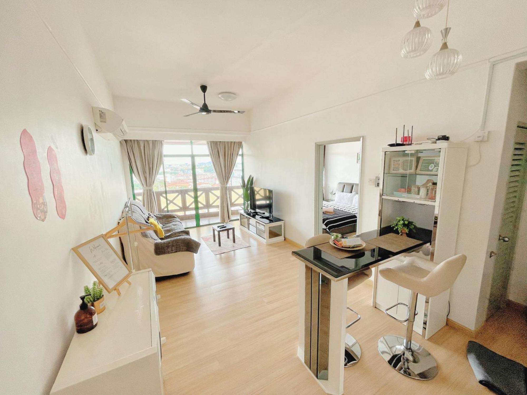 1 Bedroom Apartment, Melaka Cbd Town Center- Hosted By Private Locals Resident, Balcony With City Skyline View Or Seaview, Opposite Malls, Tv Box, 5 Minutes To Jonker Street, Malacca Εξωτερικό φωτογραφία